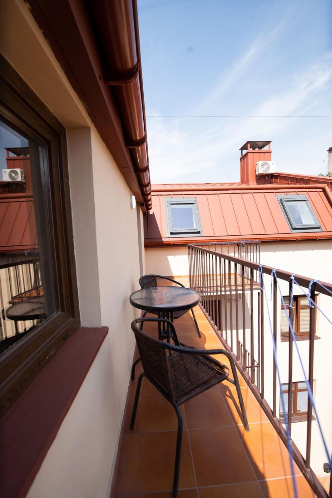 Apart Yaroslava Osmomysla 9 Square - City Center Lemberg Exterior foto