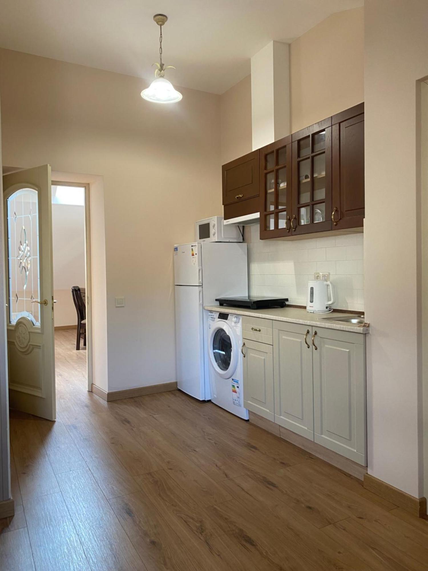 Apart Yaroslava Osmomysla 9 Square - City Center Lemberg Exterior foto
